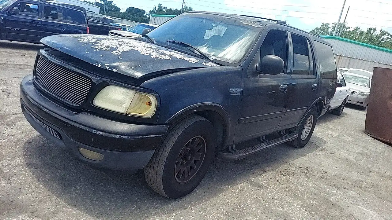 Photo of 2001 Ford Expedition