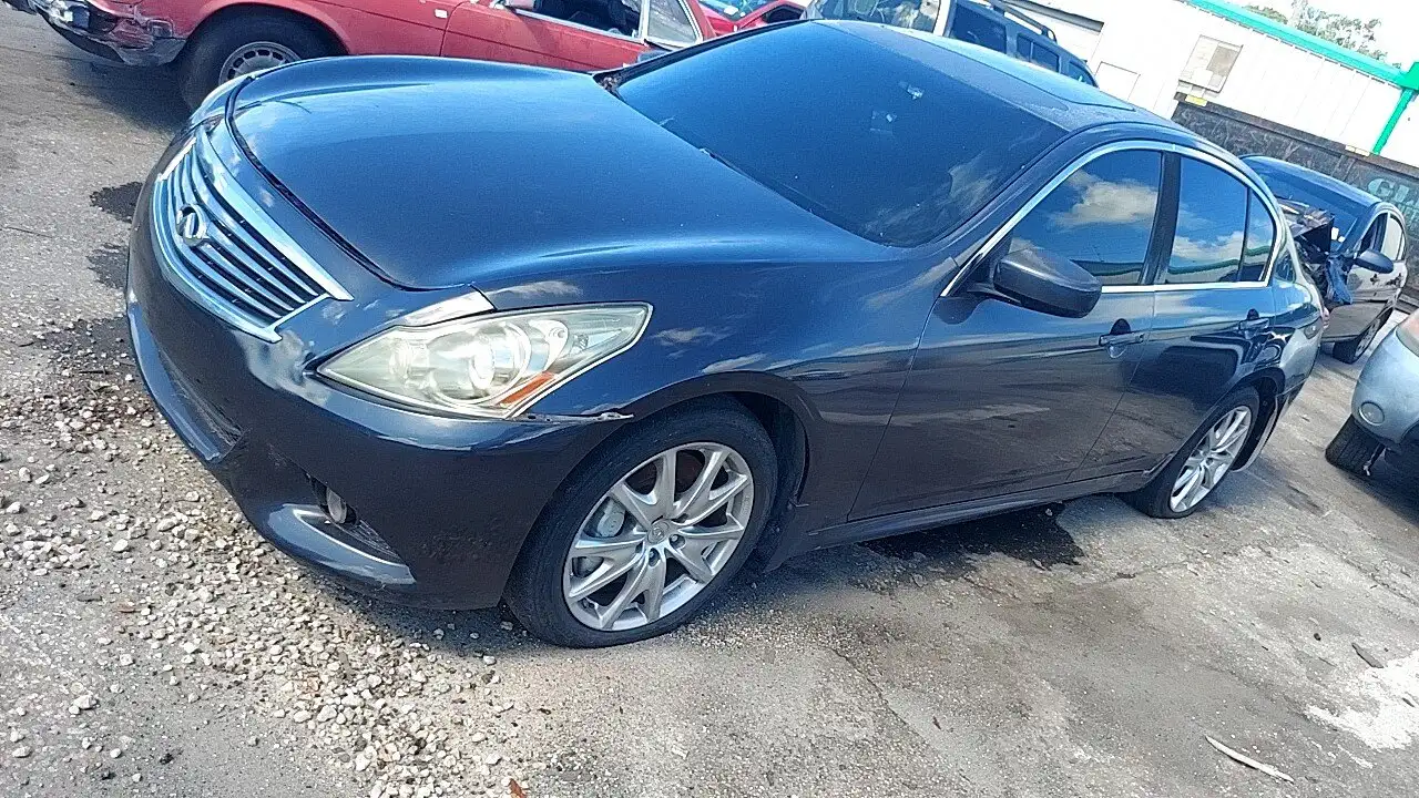 Photo of 2012 Infiniti G37