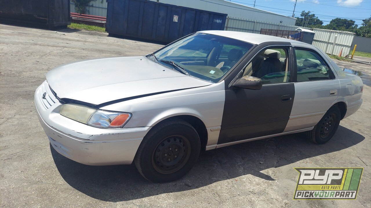 Photo of 1998 Toyota Camry