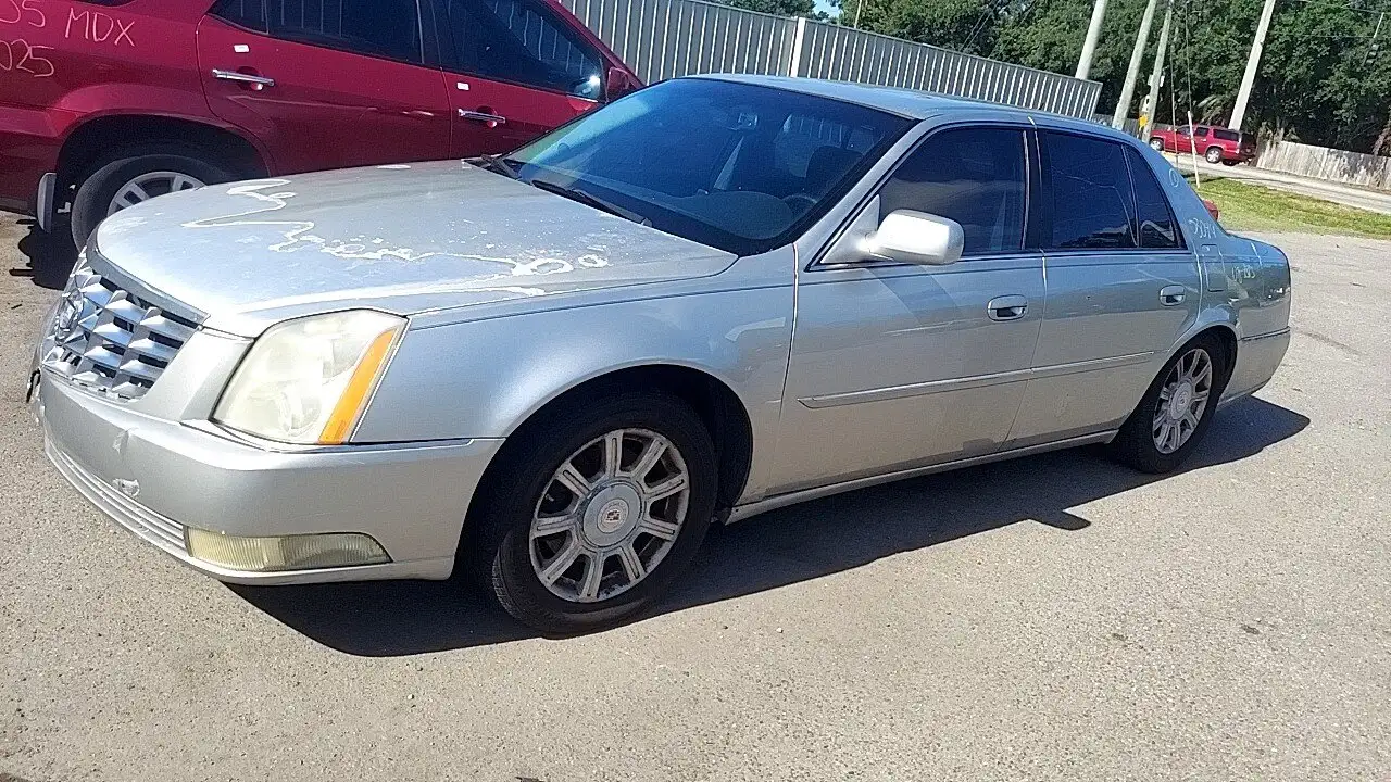 Photo of 2008 Cadillac Dts