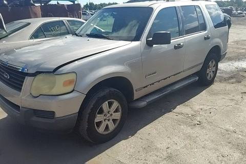 Photo of 2006 Ford Explorer