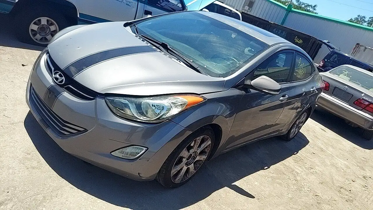 Photo of 2013 Hyundai Elantra