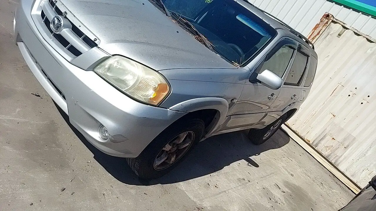 Photo of 2005 Mazda Tribute