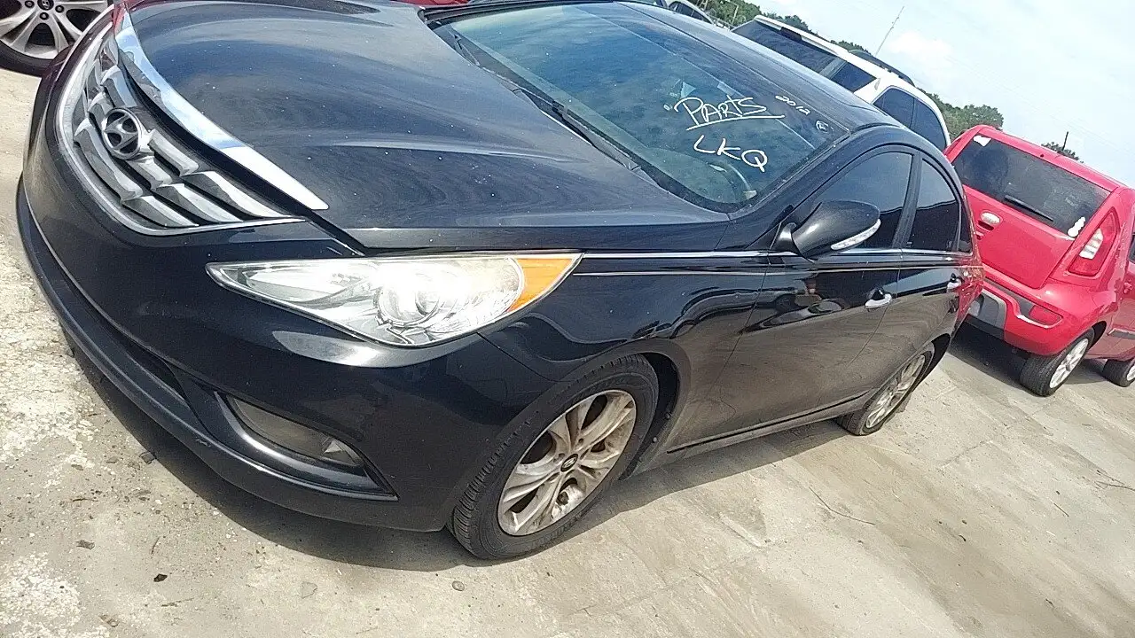 Photo of 2013 Hyundai Sonata