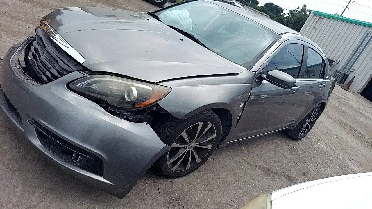 Photo of 2012 Chrysler 200
