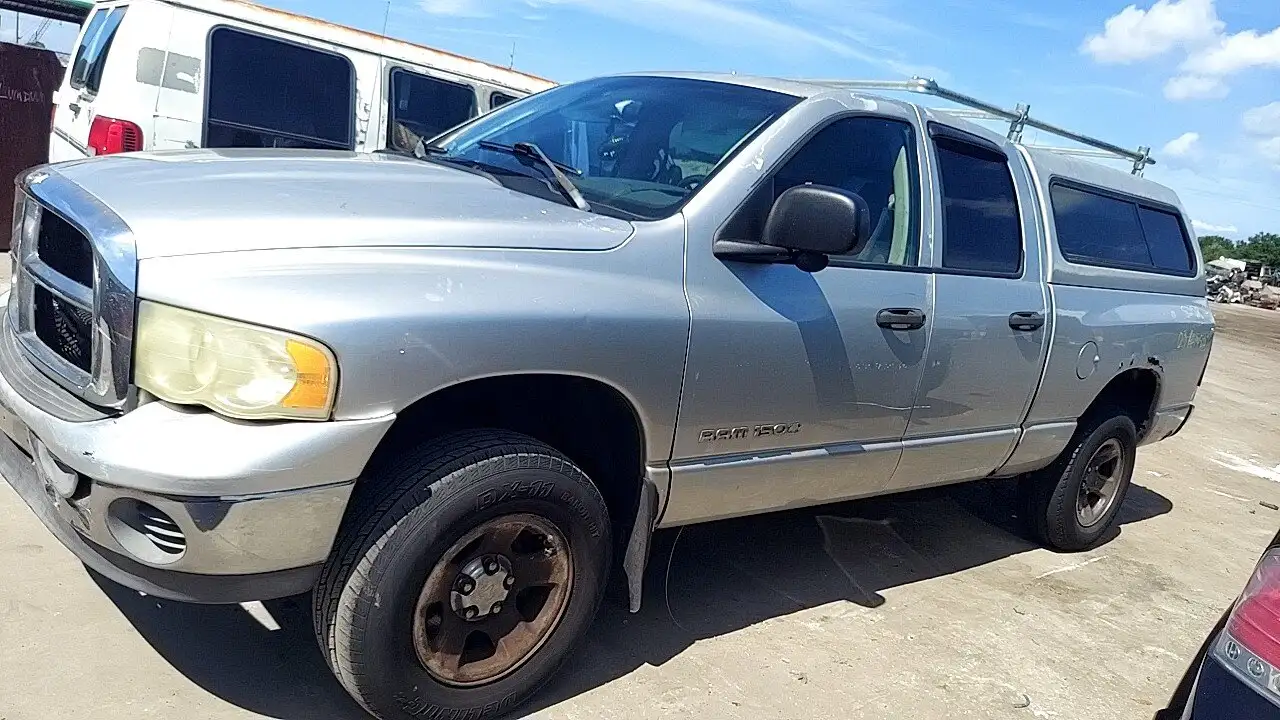 Photo of 2003 Dodge Ram 1500