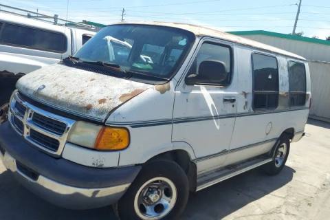 Photo of 1999 Dodge Ram 1500 Van