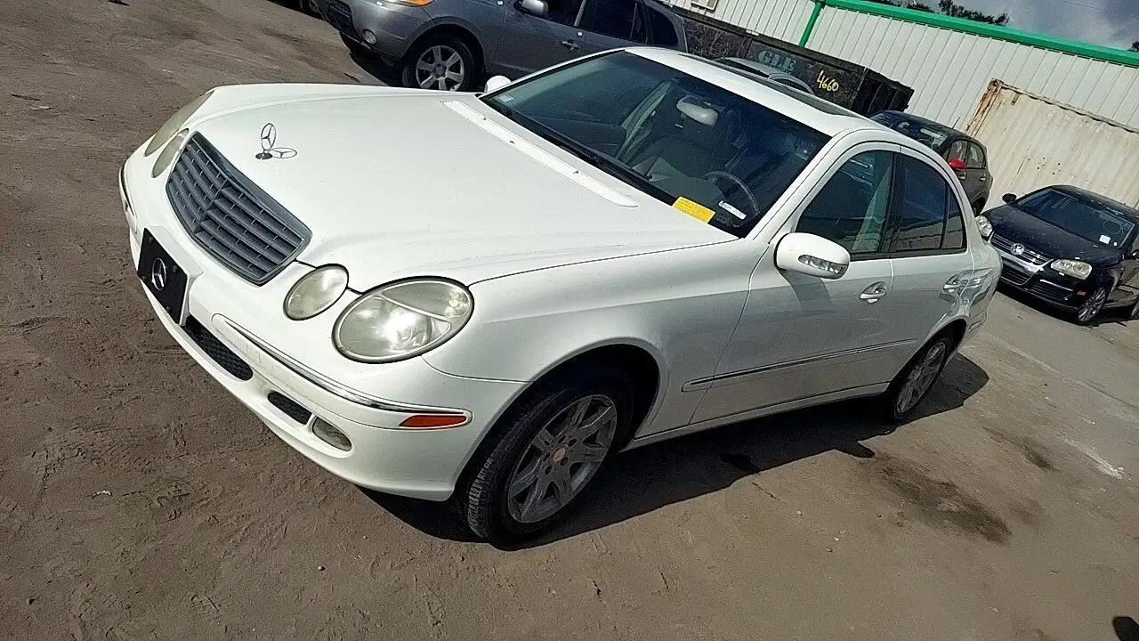 Photo of 2003 Mercedes-Benz E320