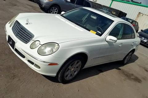 Photo of 2003 Mercedes-Benz E320
