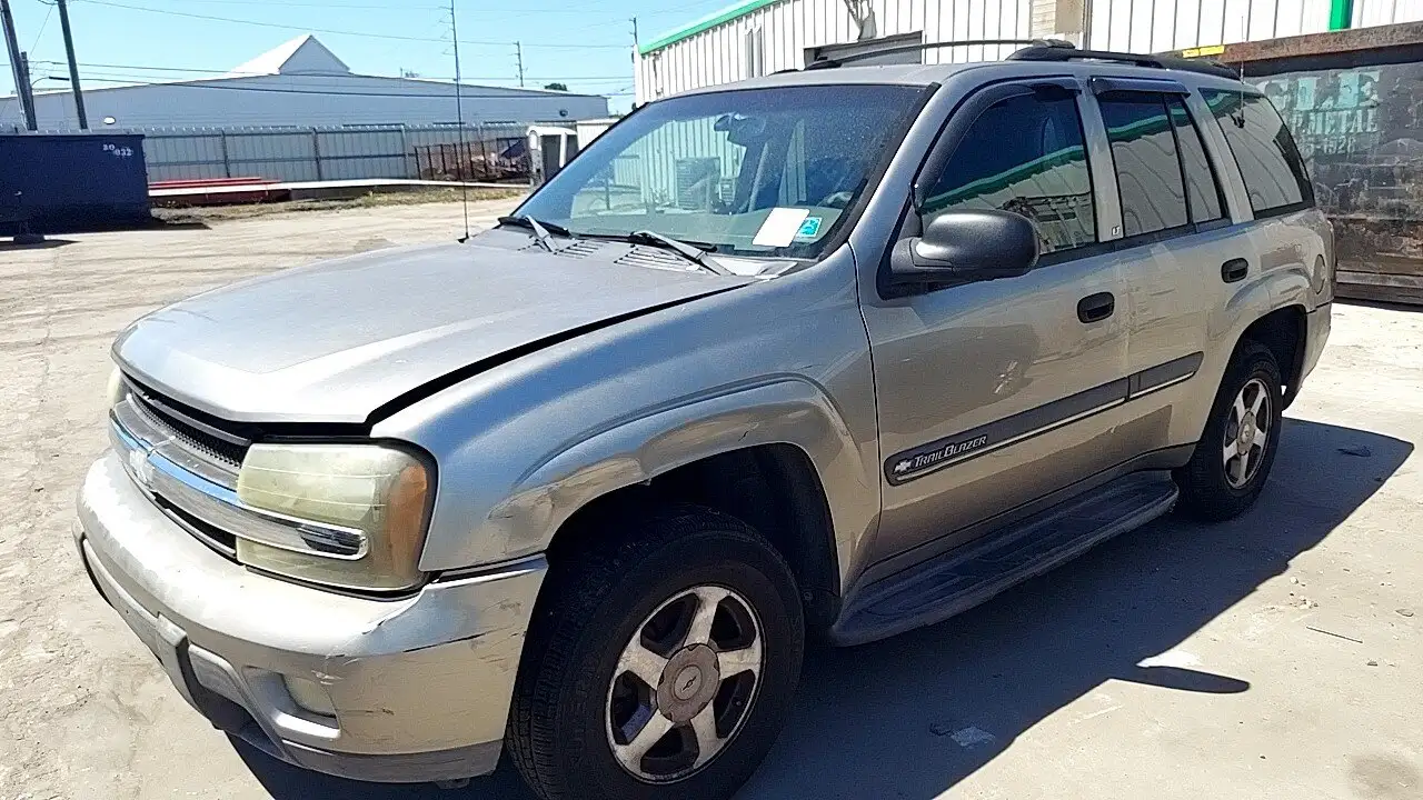 Photo of 2002 Chevrolet Trailblazer