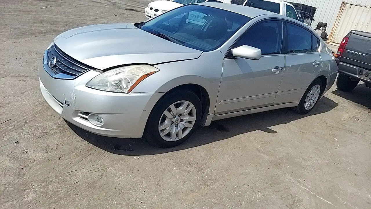 Photo of 2012 Nissan Altima