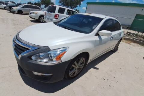 Photo of 2013 Nissan Altima