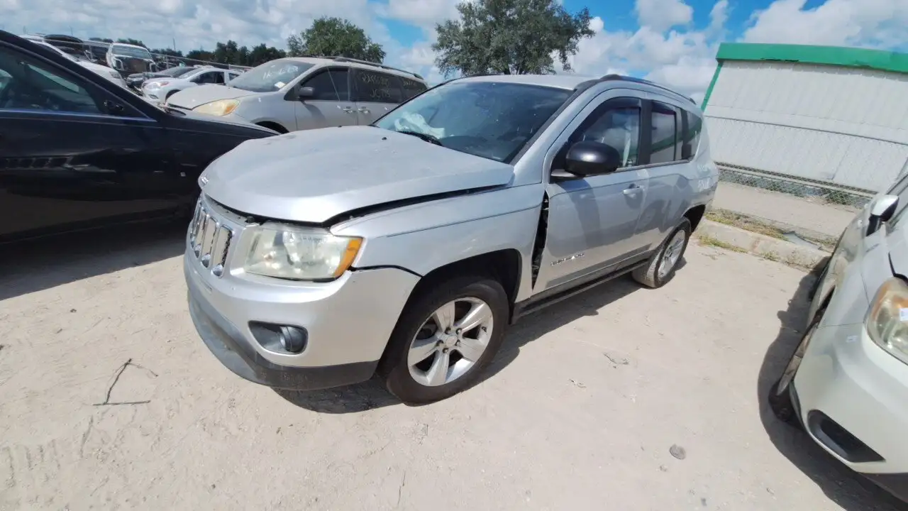 Photo of 2011 Jeep Compass