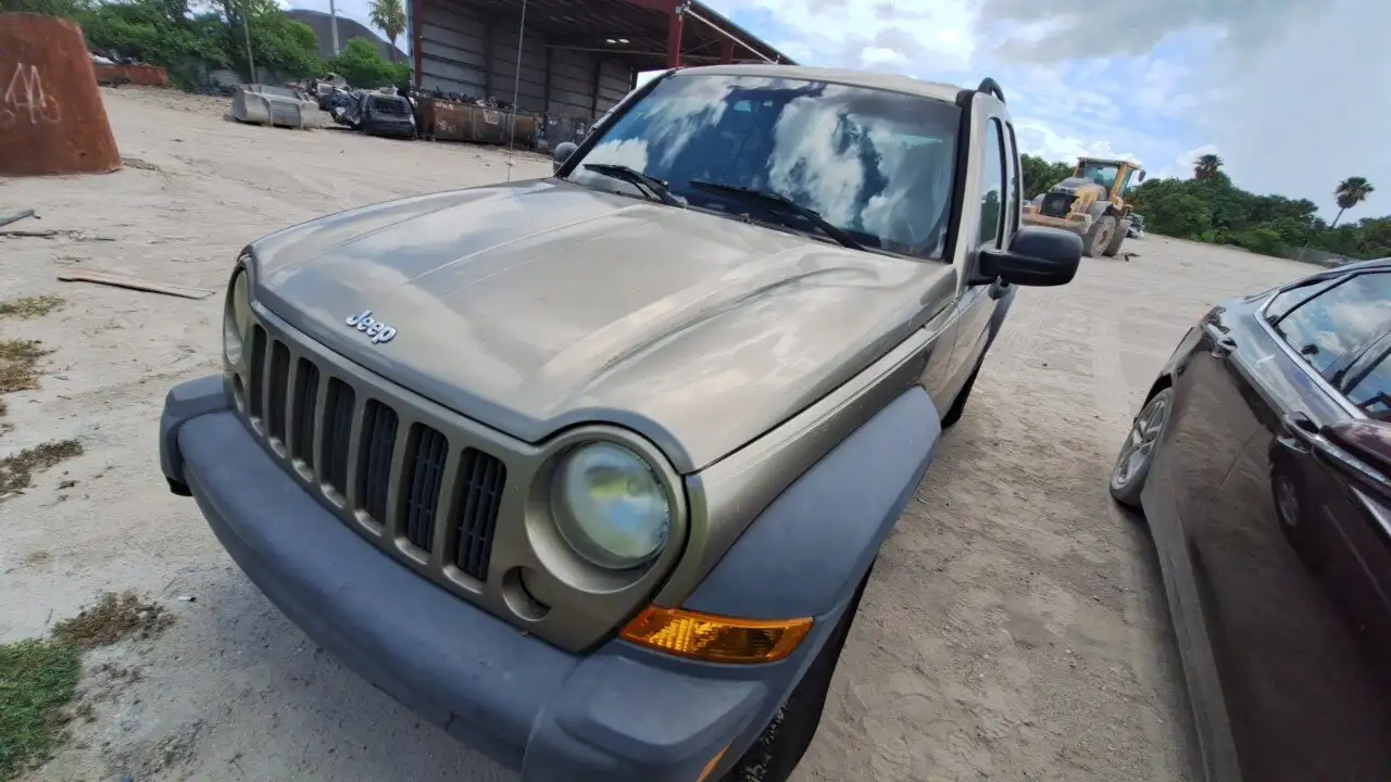Photo of 2006 Jeep Liberty