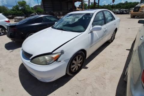 Photo of 2004 Toyota Camry