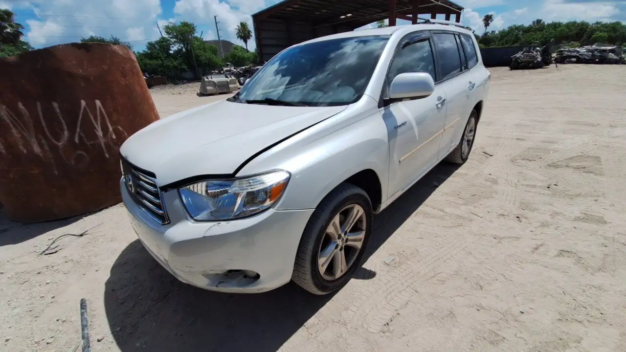 Photo of 2009 Toyota Highlander