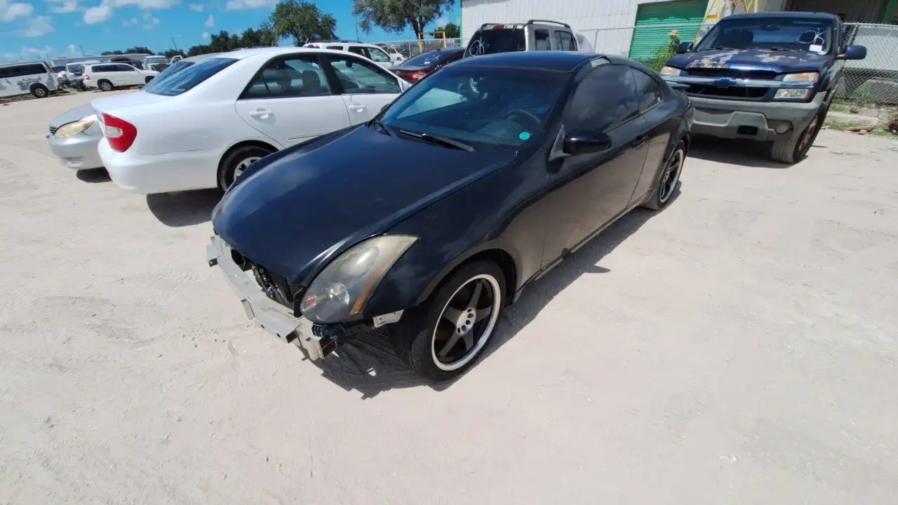 Photo of 2004 Infiniti G35