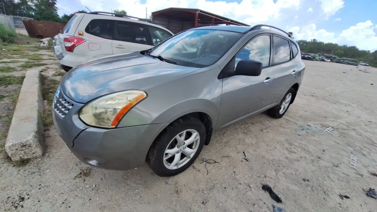 Photo of 2010 Nissan Rogue
