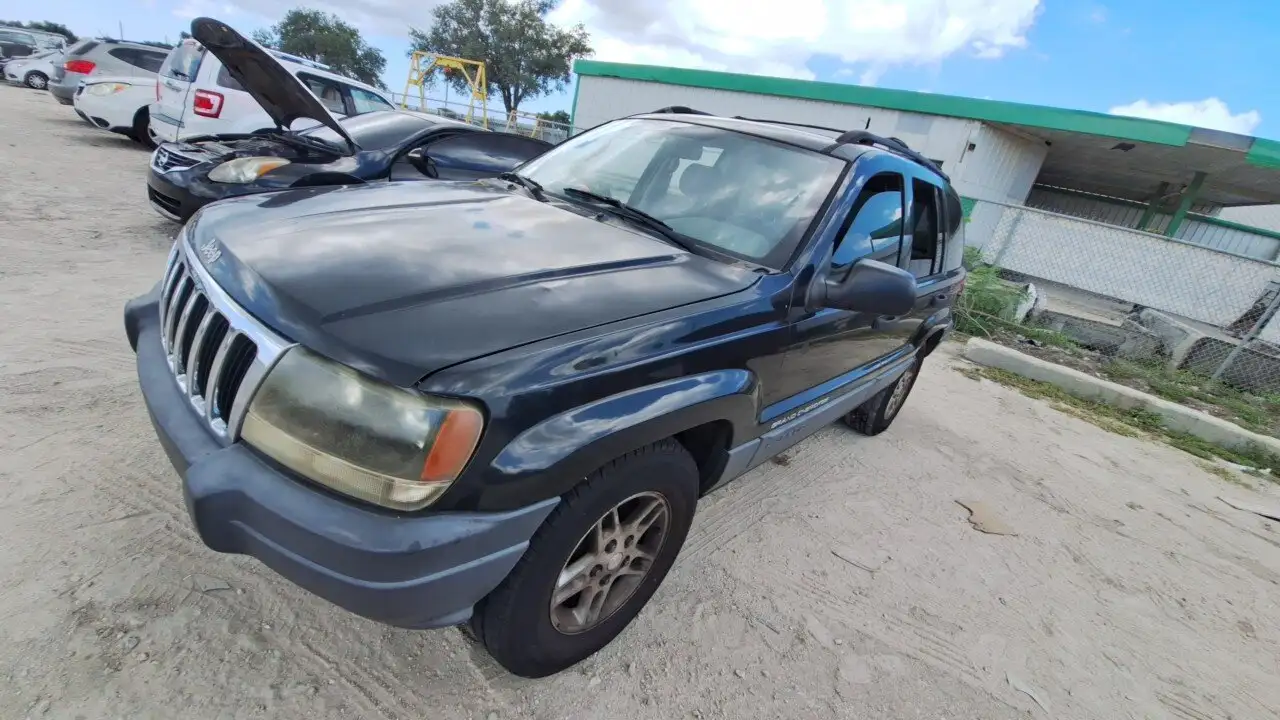 Photo of 2003 Jeep Grand Cherokee