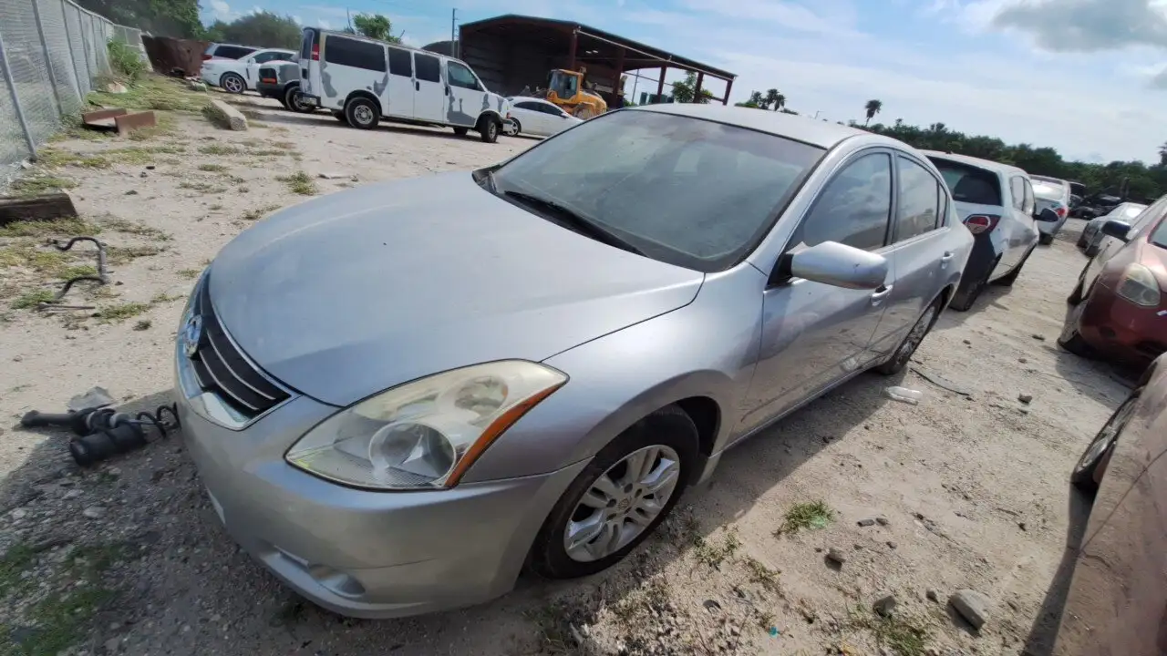 Photo of 2010 Nissan Altima