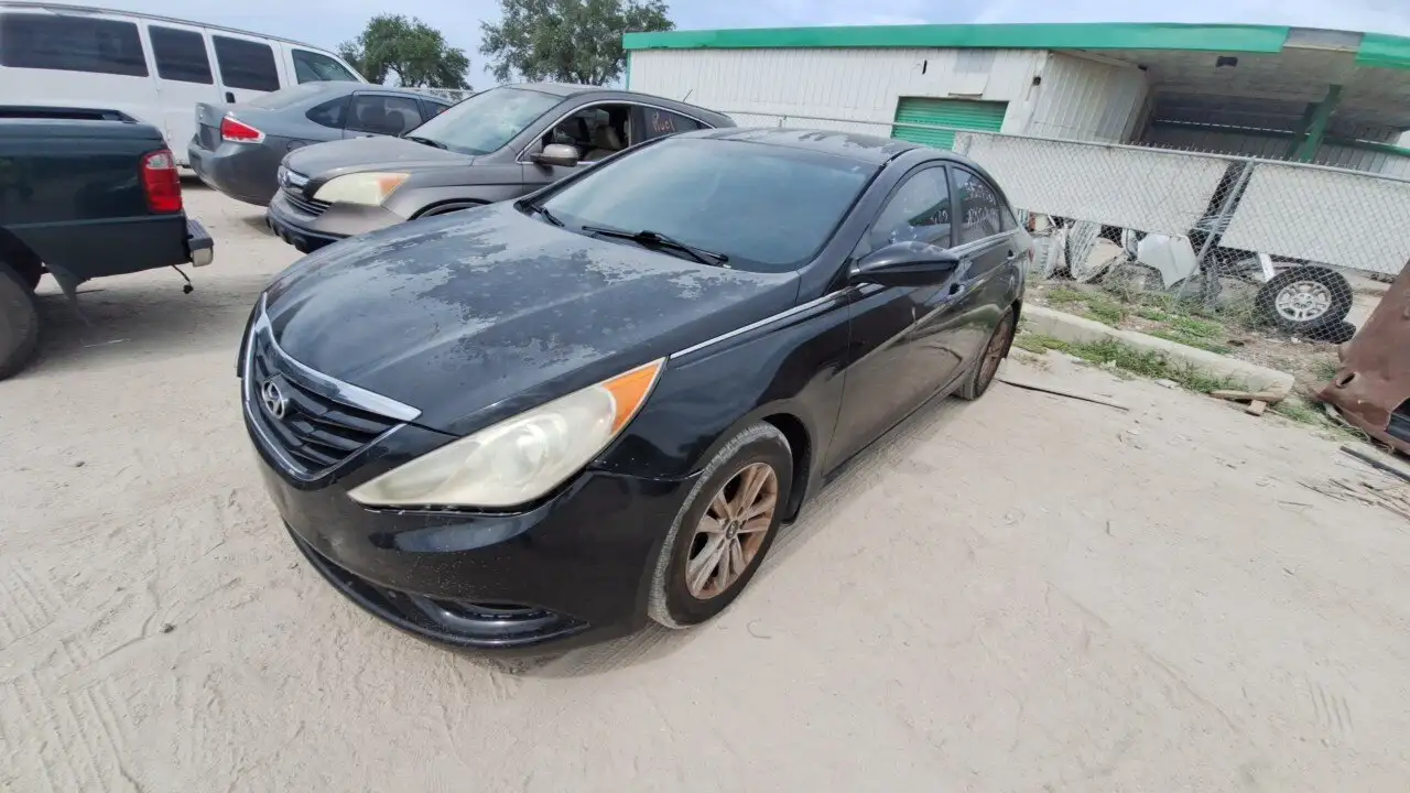 Photo of 2011 Hyundai Sonata