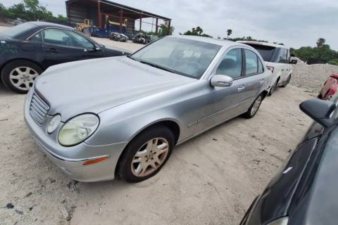Photo of 2004 Mercedes-Benz E320