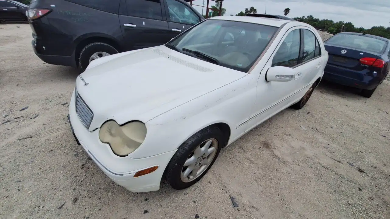 Photo of 2004 Mercedes-Benz C240