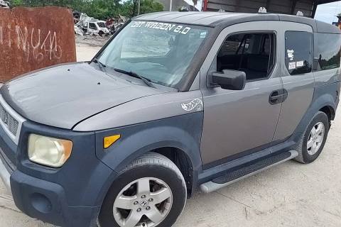 Photo of 2005 Honda Element