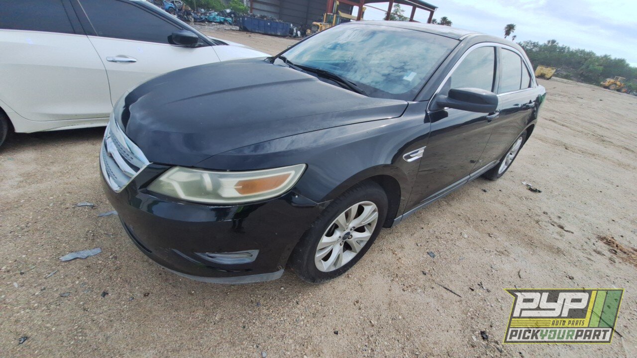 Photo of 2012 Ford Taurus
