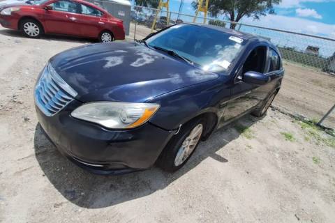 Photo of 2012 Chrysler 200