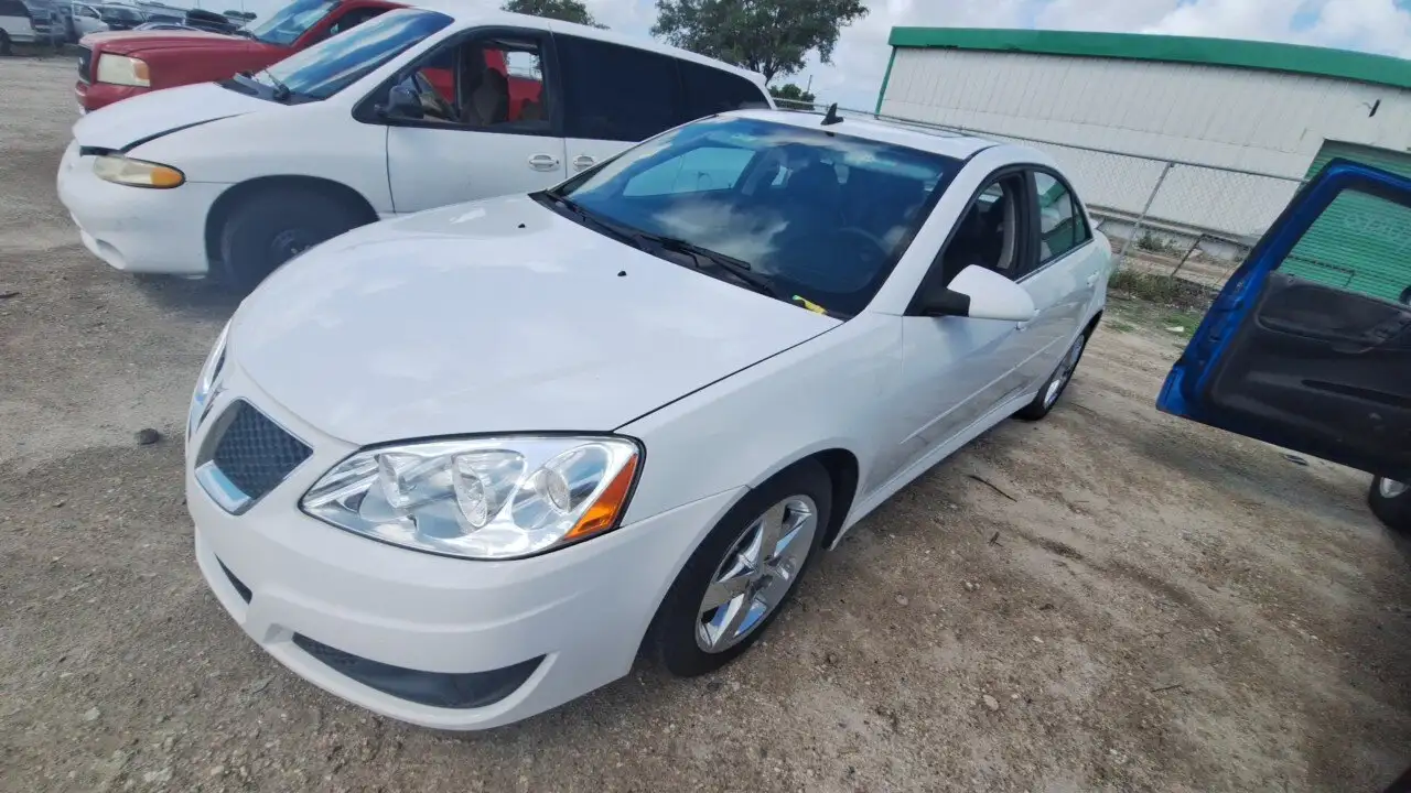 Photo of 2010 Pontiac G6