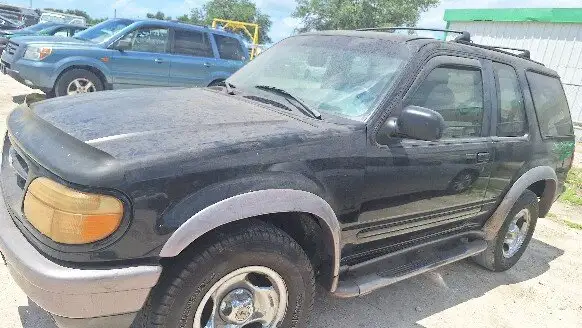 Photo of 1995 Ford Explorer