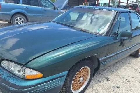 Photo of 1993 Pontiac Bonneville