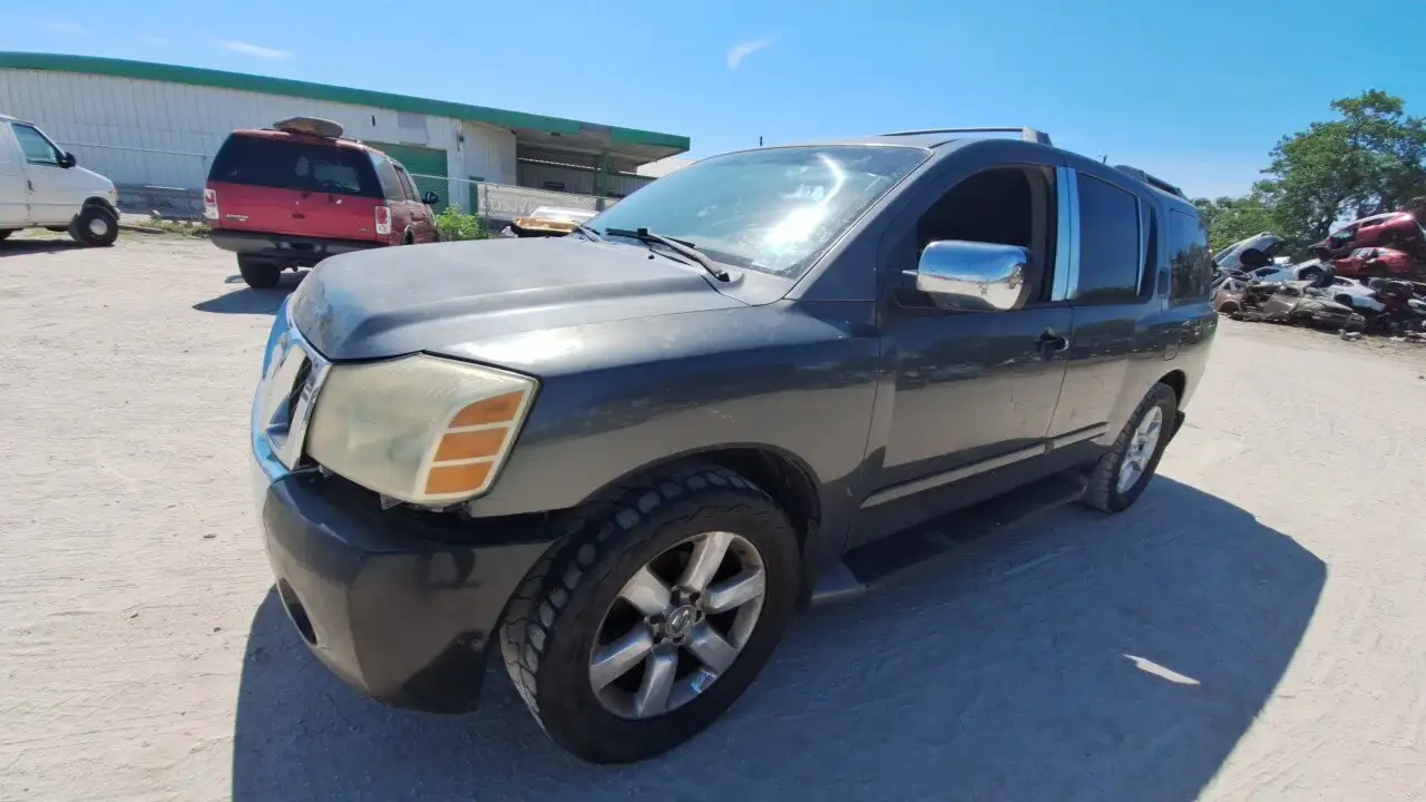 Photo of 2004 Nissan Pathfinder Armada