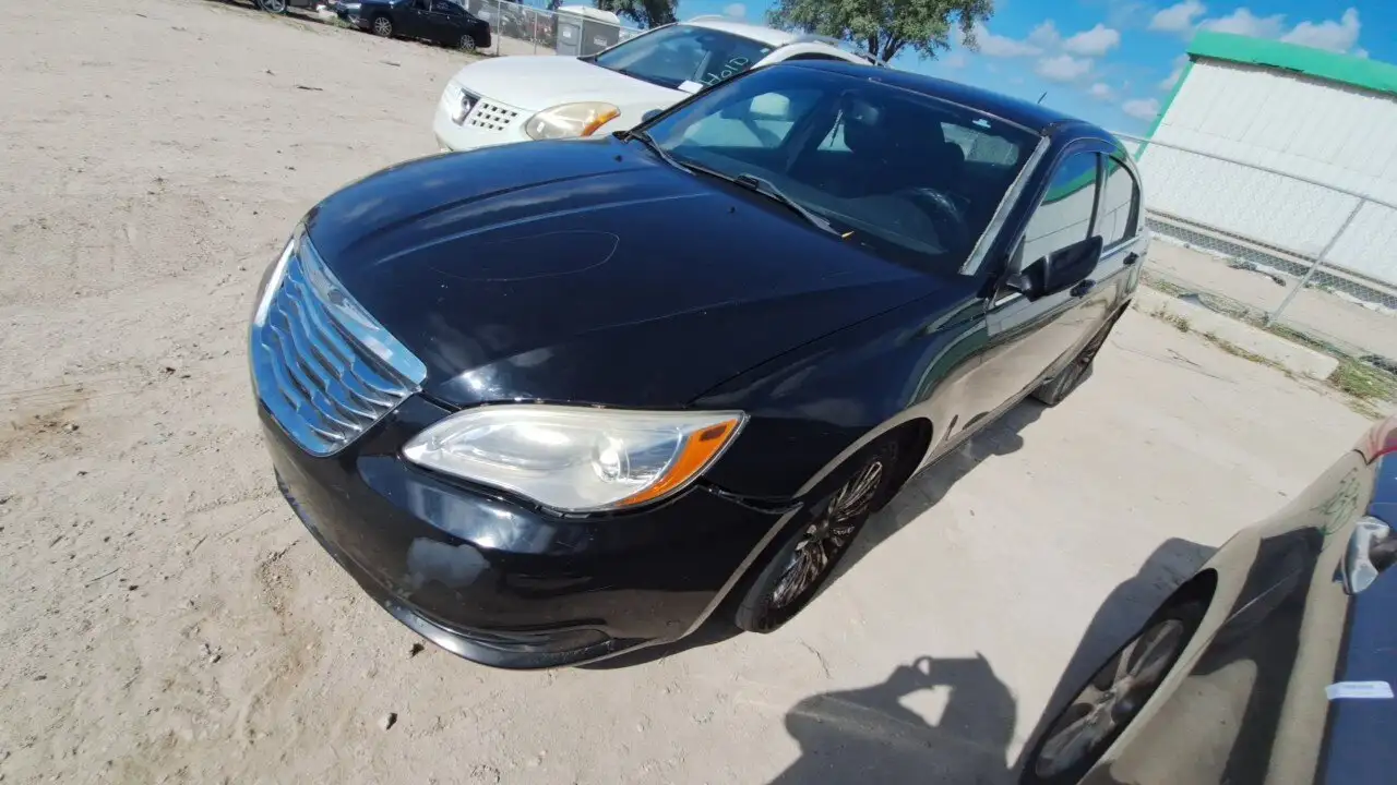 Photo of 2014 Chrysler 200