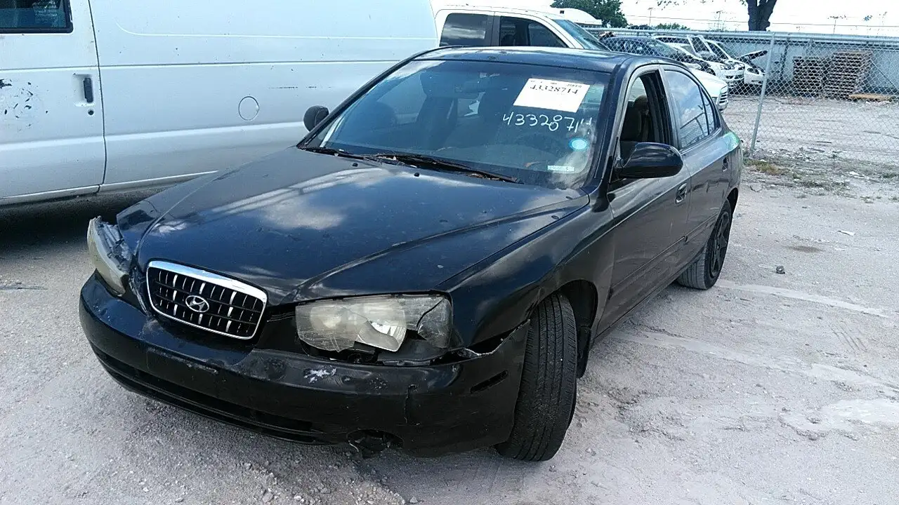 Photo of 2002 Hyundai Elantra