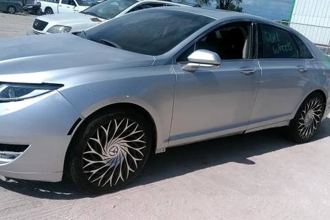 Photo of 2013 Lincoln Mkz