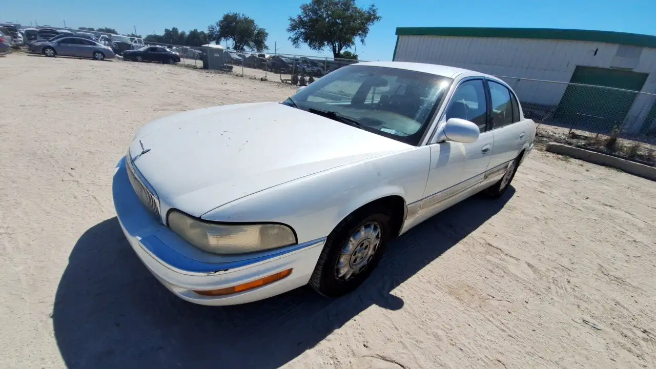 Photo of 2000 Buick Park Avenue