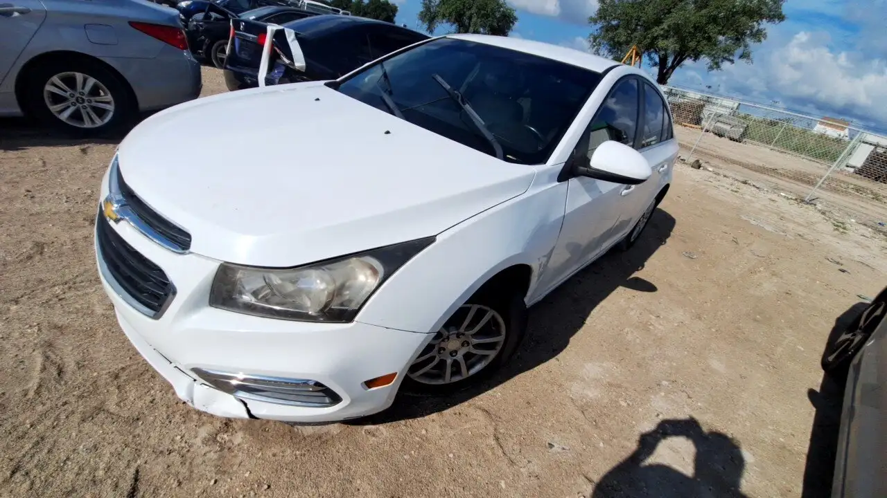 Photo of 2015 Chevrolet Cruze