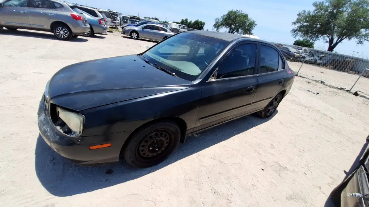 Photo of 2002 Hyundai Elantra