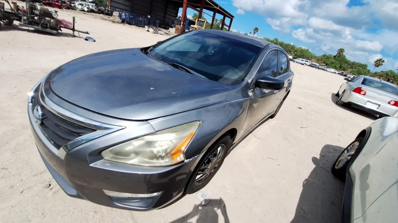 Photo of 2014 Nissan Altima