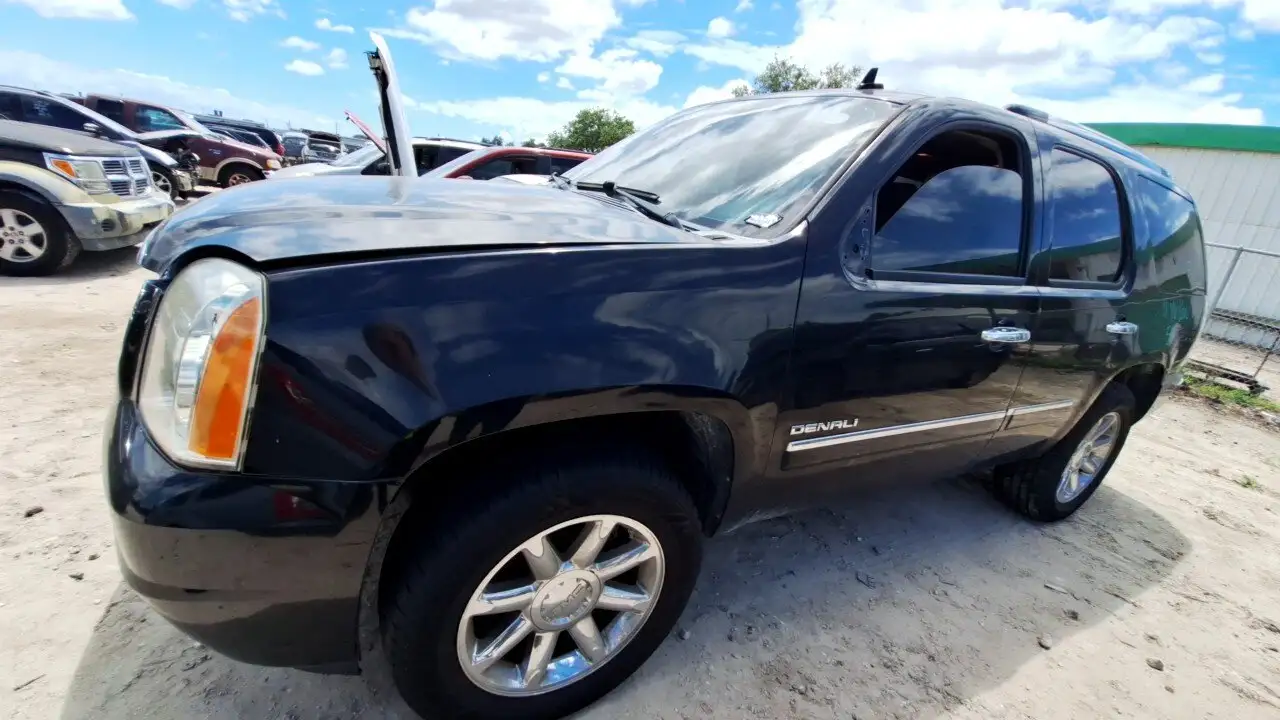 Photo of 2011 Gmc Yukon