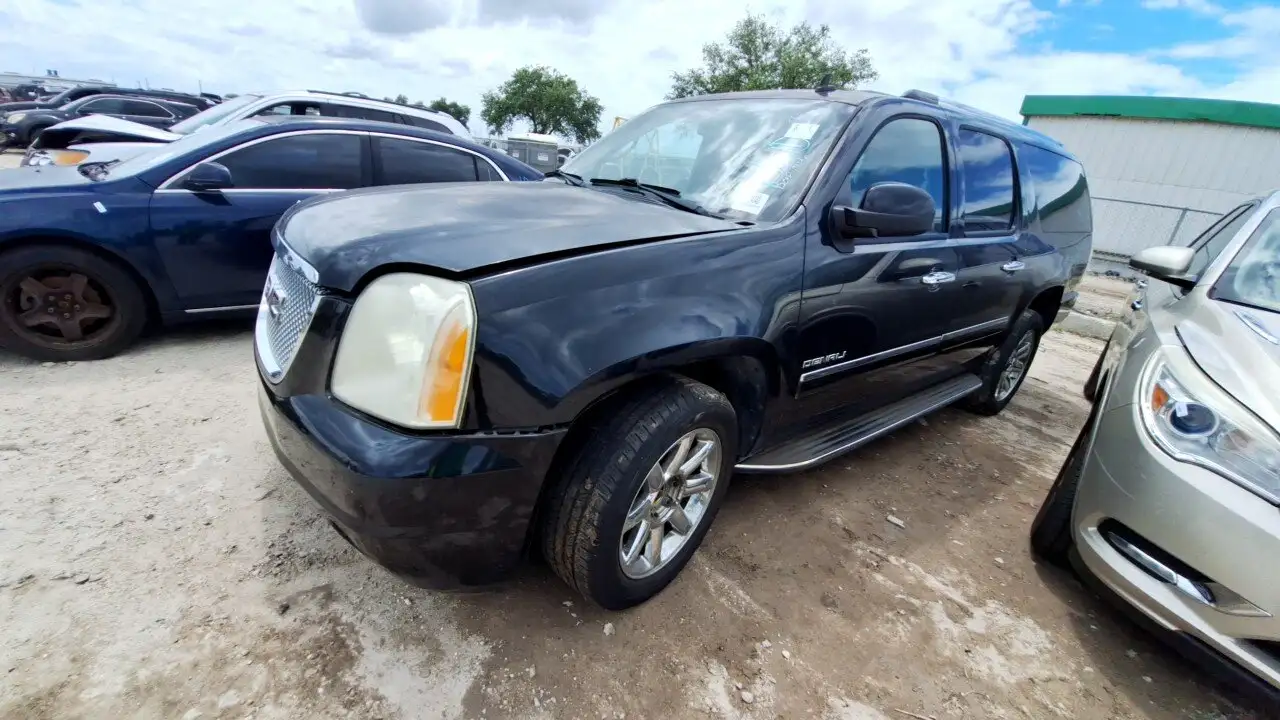Photo of 2011 Gmc Yukon Xl 1500
