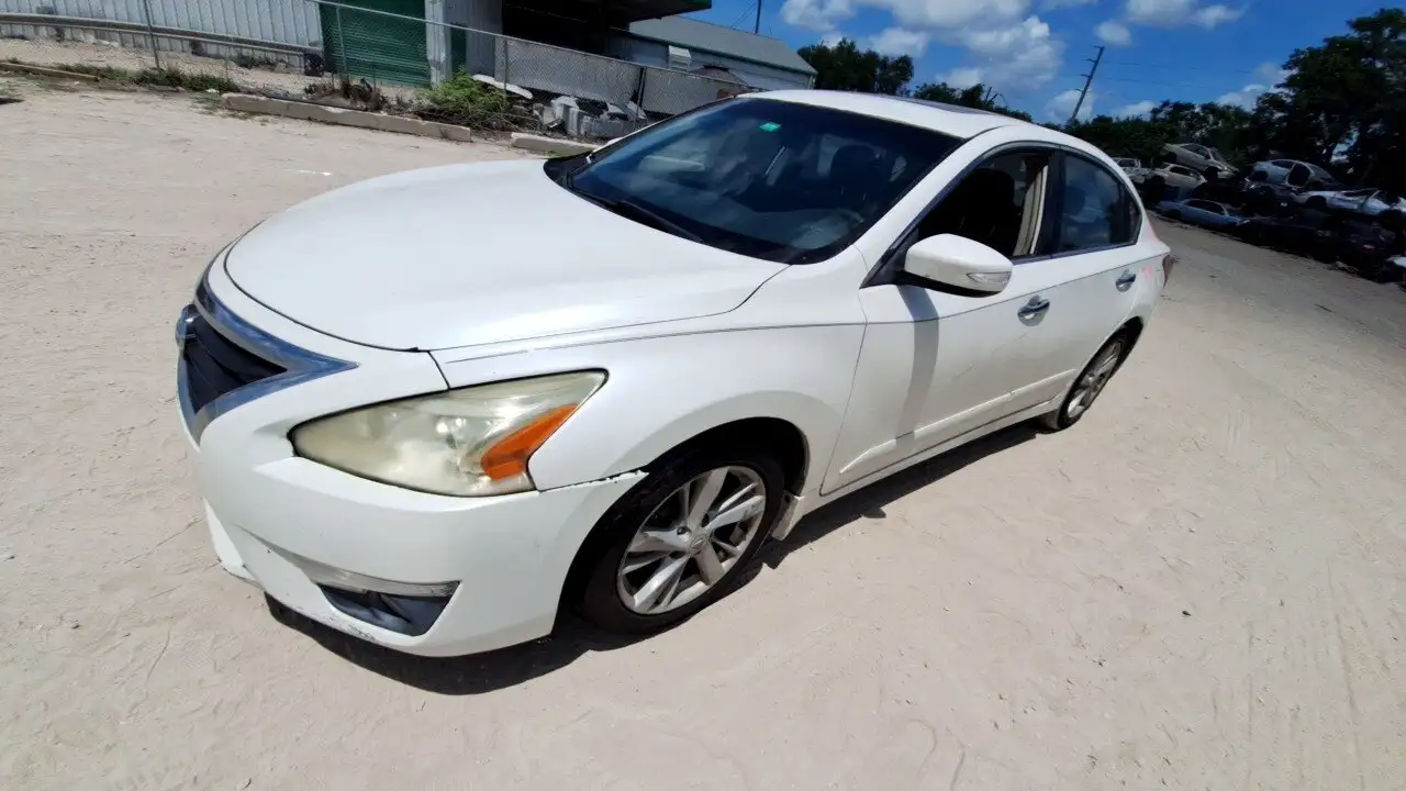 Photo of 2013 Nissan Altima