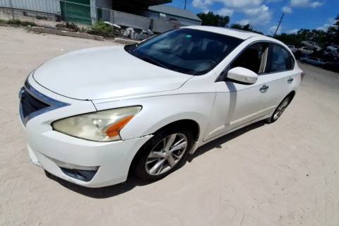 Photo of 2013 Nissan Altima