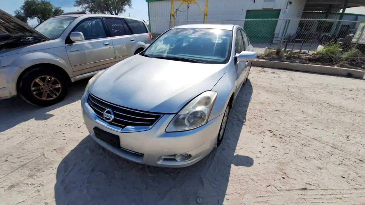 Photo of 2010 Nissan Altima