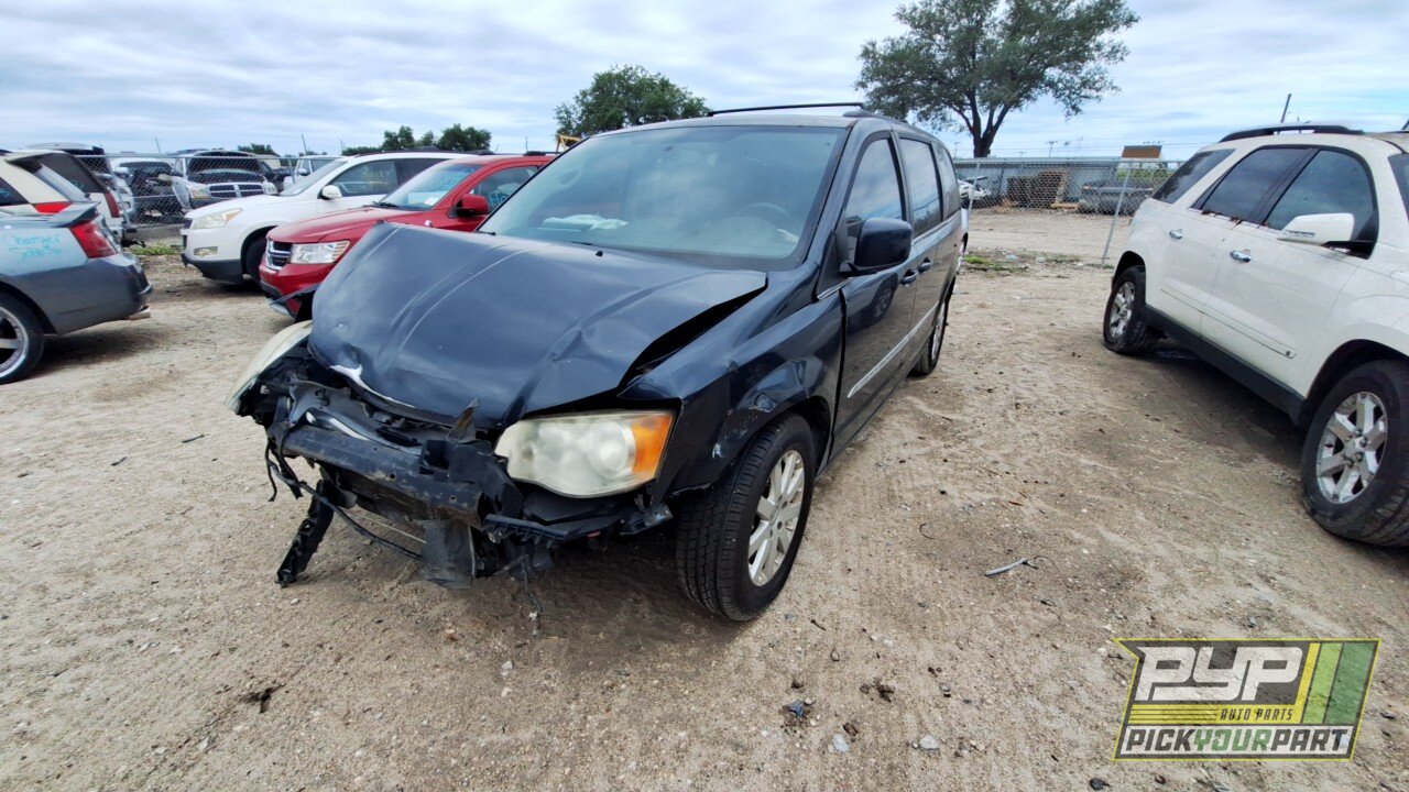 Photo of 2013 Chrysler Town & Country