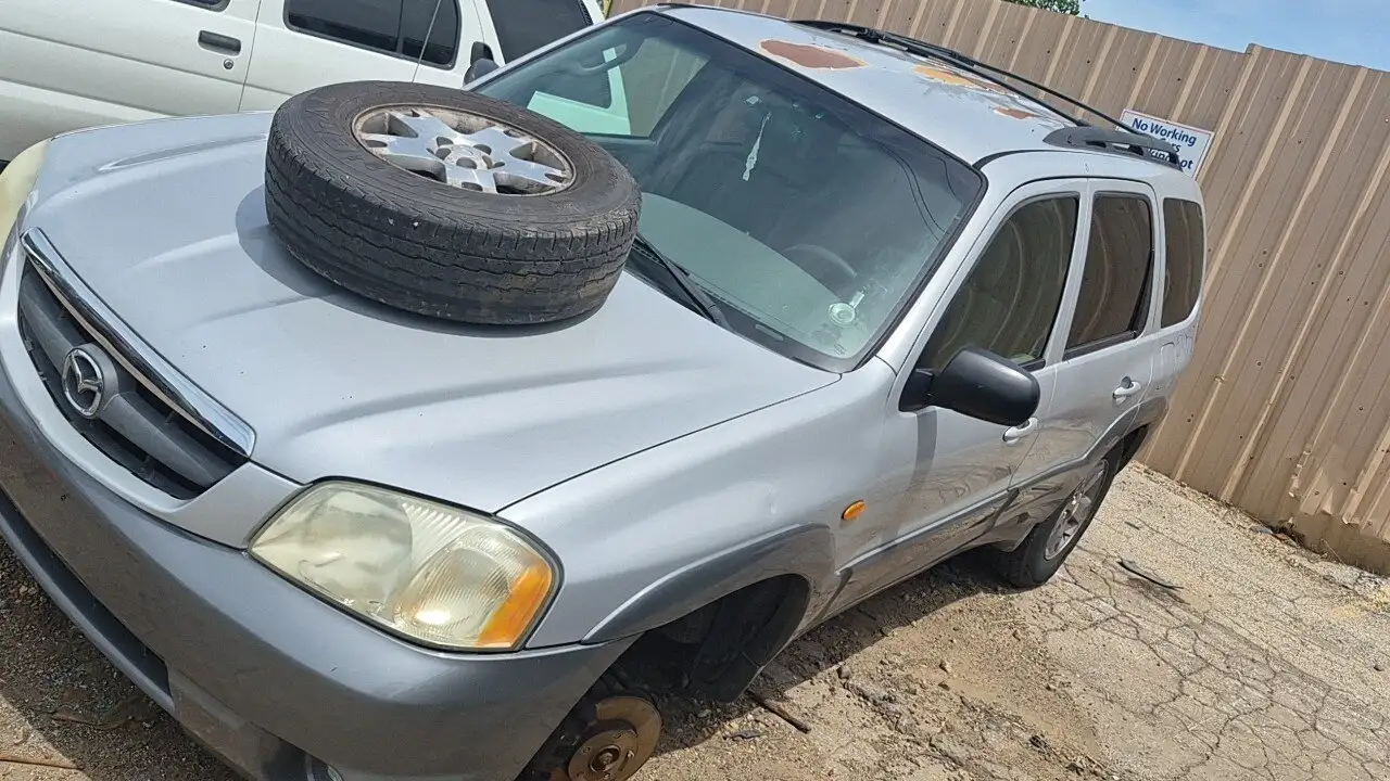 Photo of 2002 Mazda Tribute