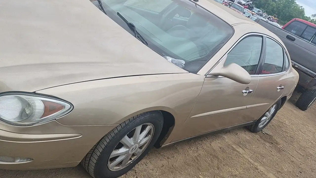 Photo of 2005 Buick Lacrosse