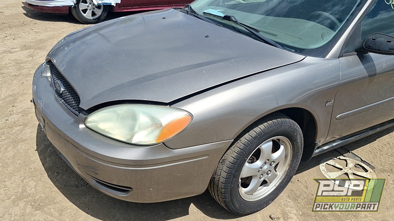 Photo of 2004 Ford Taurus